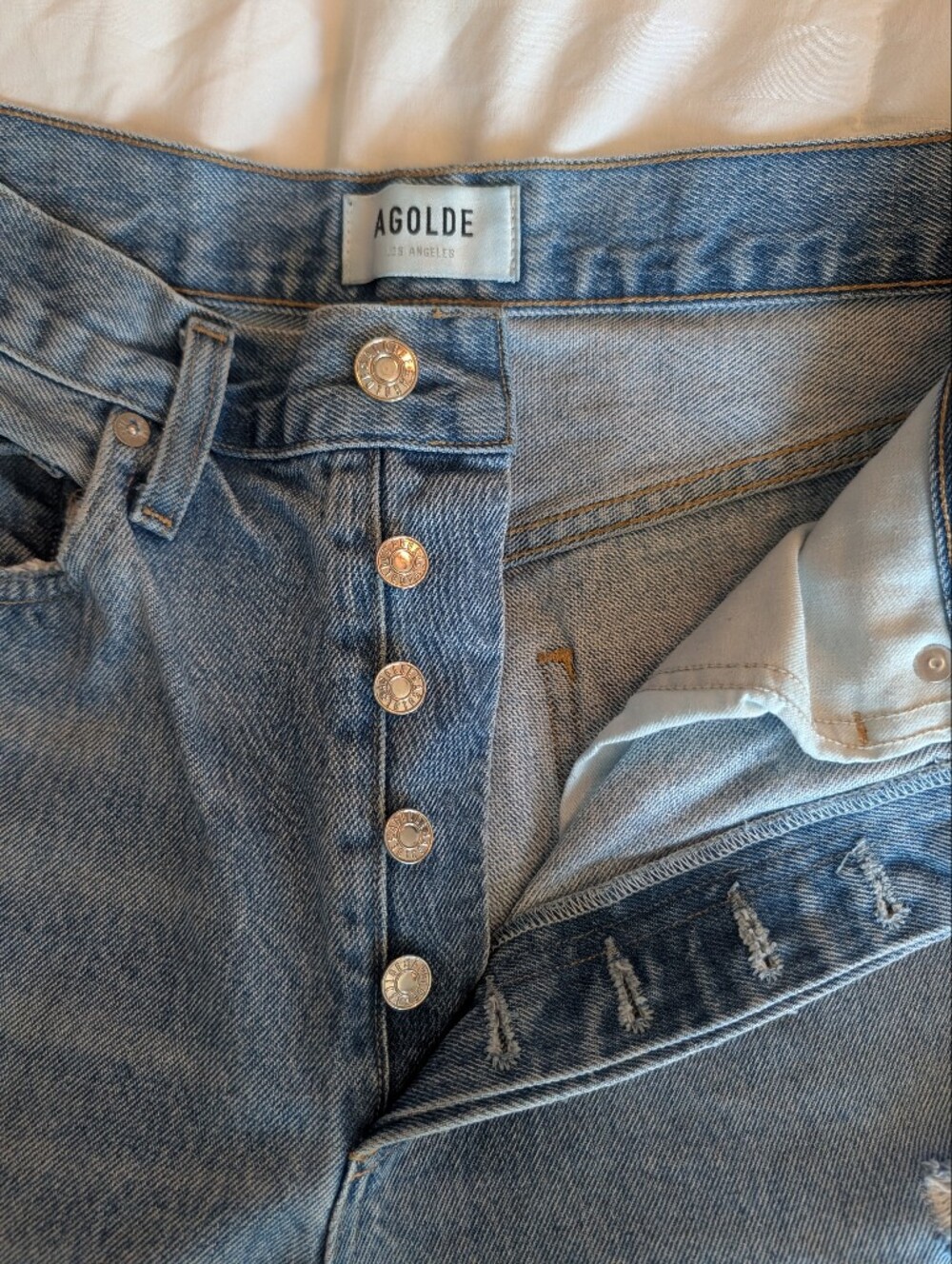 Agolde 90's Mid Rise Distressed Jean Size 26 In Fall Out/Light Wash - Picture 2 of 14